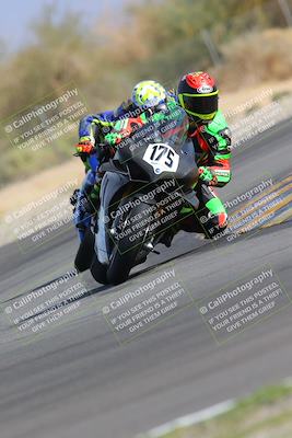 media/Nov-05-2022-SoCal Trackdays (Sat) [[f8d9b725ab]]/Turn 2 (1120am)/